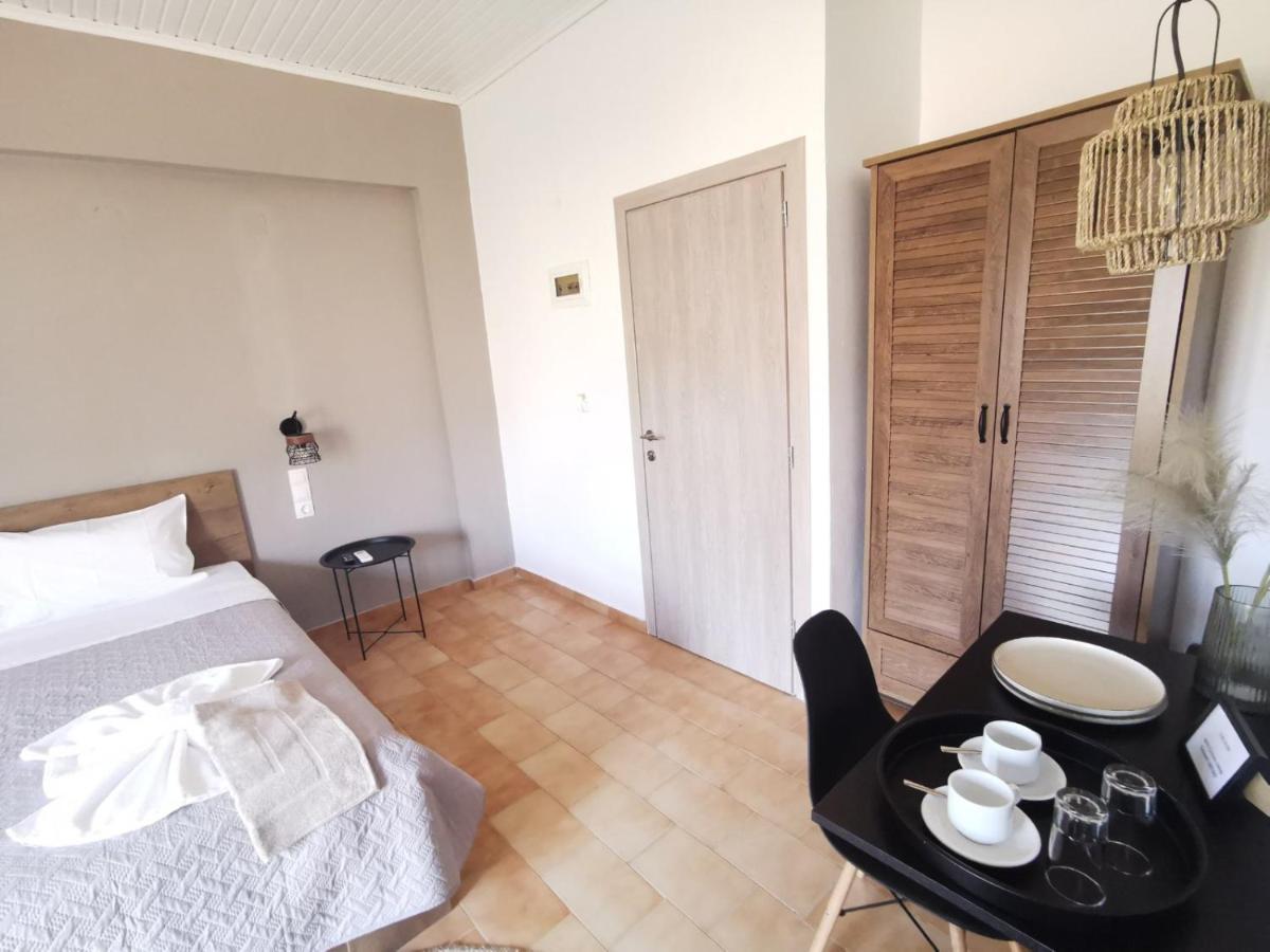 Bed and Breakfast Stalis Drops Экстерьер фото